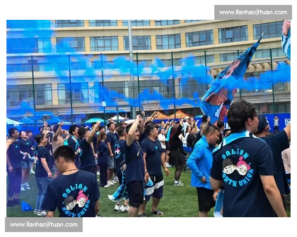 球迷协会成员阿达倒卖大连英博包厢票被曝光,威胁举报者引发争议 球迷协会成员阿达倒卖大连英博包厢票被曝光,威胁举报者引发争议